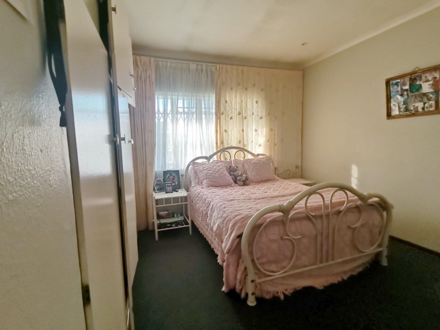 3 Bedroom Property for Sale in Vaalpark Free State